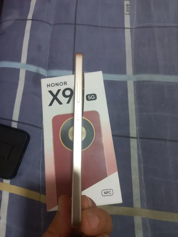 Продаётся HONOR X9D, цена 4 500 000, миллион, договоримся 5 Продаётся HONOR X9D, цена 4 500 000, миллион, договоримся 5