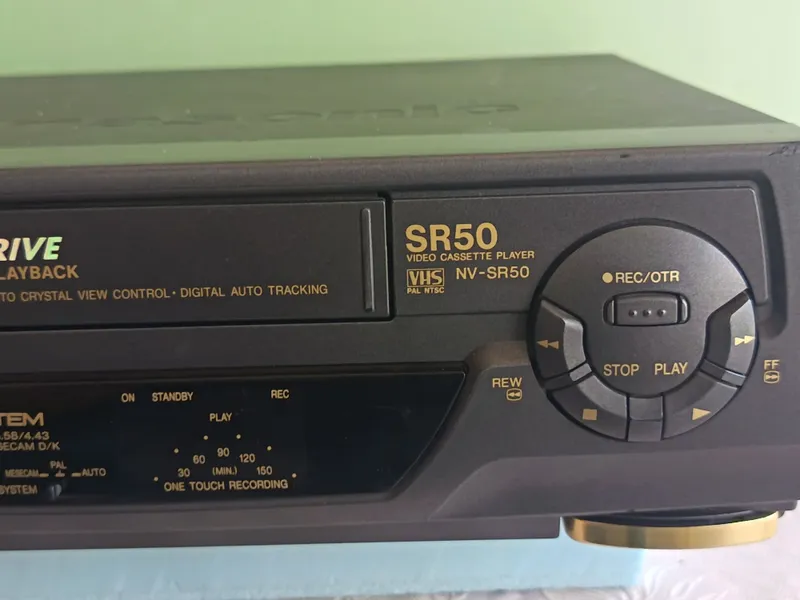 Видеомагнитфон Panasonic nv-SR 50 — фото 1
