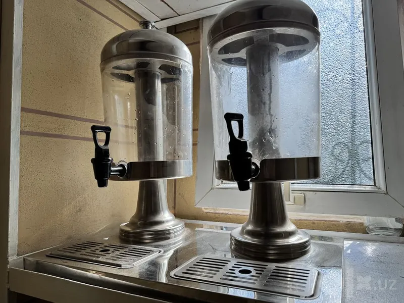 Ichimliklar uchun dispenser 2 Ichimliklar uchun dispenser 2