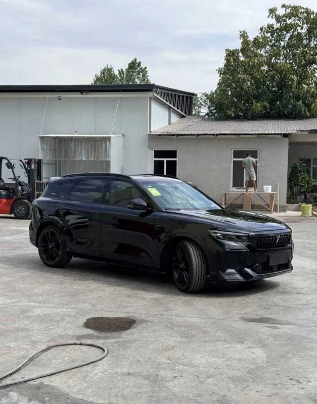 Voyah Free hybrid 2025