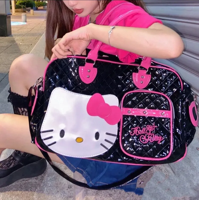 Спортивная сумка Hello Kitty 1 Спортивная сумка Hello Kitty 1