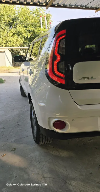 Электро кроссовер KIA 5 Электро кроссовер KIA 5