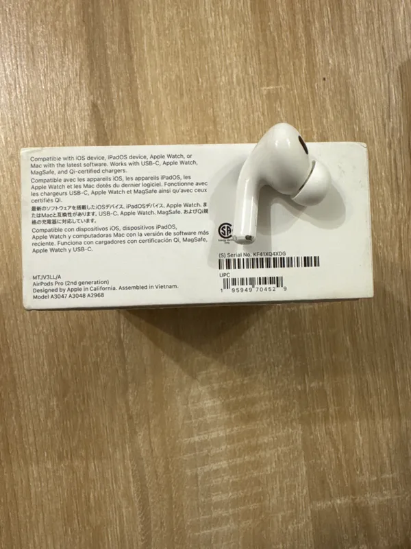 AirPods Pro 2 USB-C и Lightning левый наушник 2 AirPods Pro 2 USB-C и Lightning левый наушник 2