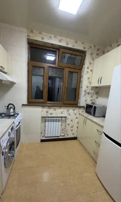 75 m², Yunusobod tumanida 3 xonali kvartira ijarasi · ID 43338 4 75 m², Yunusobod tumanida 3 xonali kvartira ijarasi · ID 43338 4