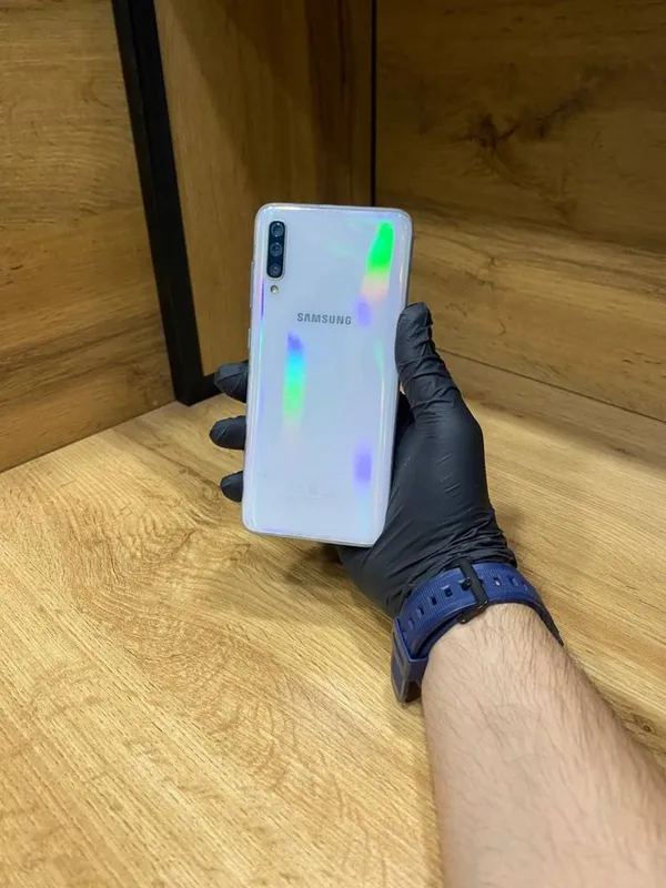 Samsung a70 sotuvda Samsung a70 sotuvda