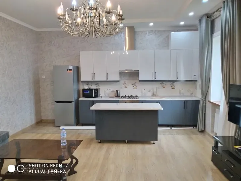 Срочна сдается квартира в аренду на Кичик Бешгач 5