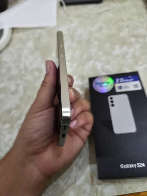 Samsung S24 8/128, Вьетнам 6