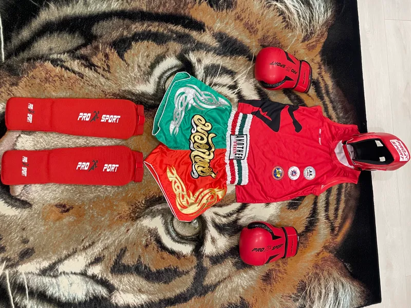 Muay Thai (tay boks) Sport kiyimi