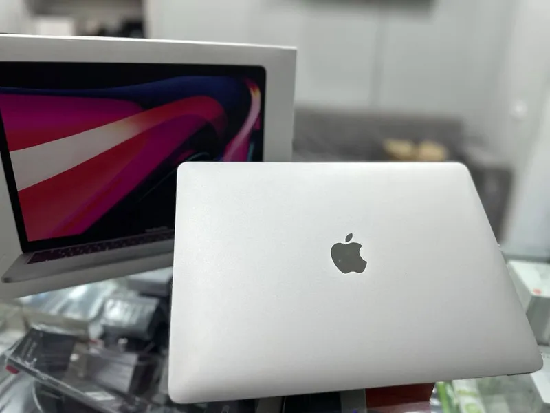 Macbook pro m2 13 — фото 2