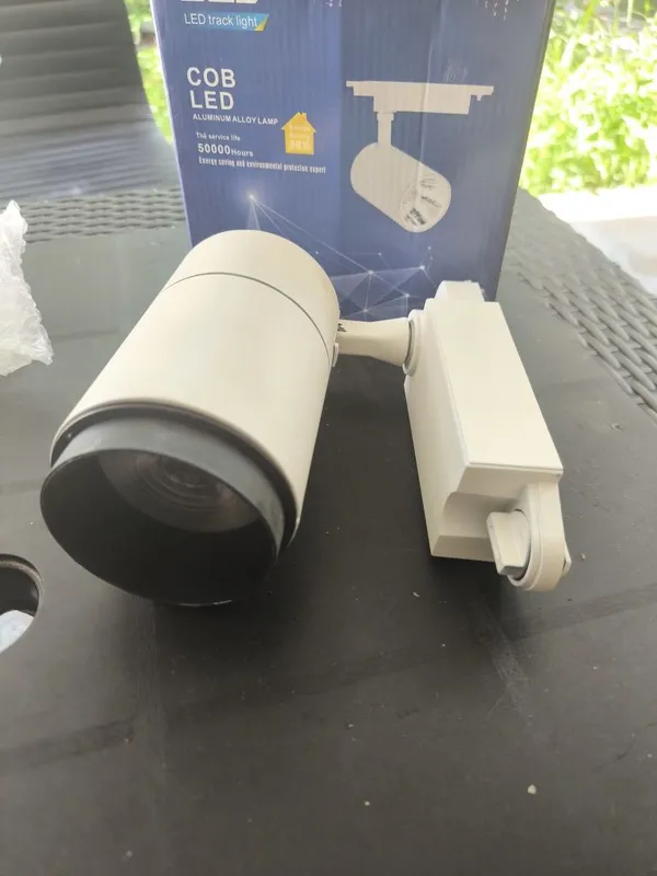 Led лампы 40vatt 9 000 сум 1 Led лампы 40vatt 9 000 сум 1