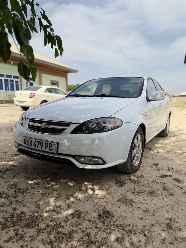 Gentra 3 pozisya avtomat luk abiz diska 4 pok gazi bor — фото 1