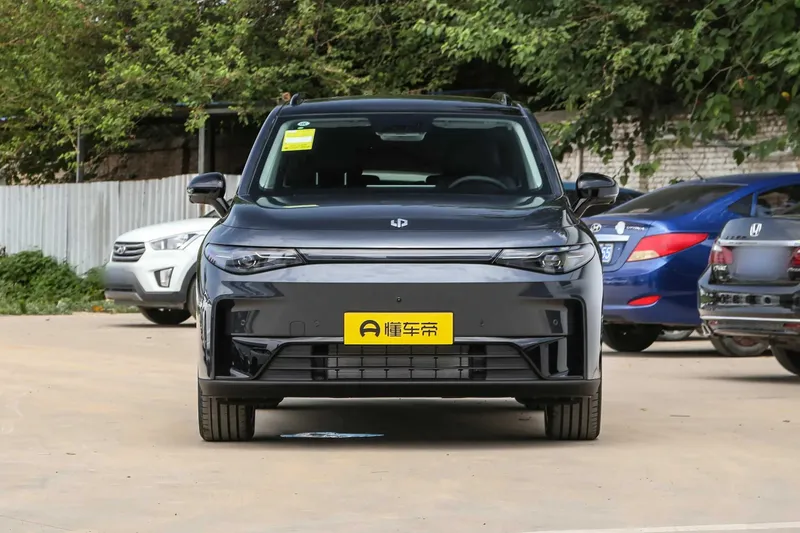 leapmotor c16 hybrid 200smart drive naqd va halol nasiyaga — фото 1