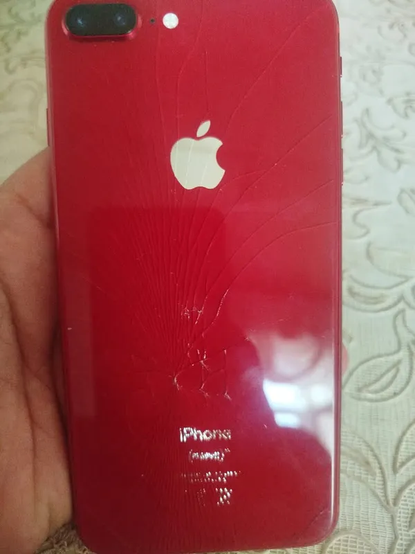 Telefon sotiladi aybi kiriahkasi singan — фото 1