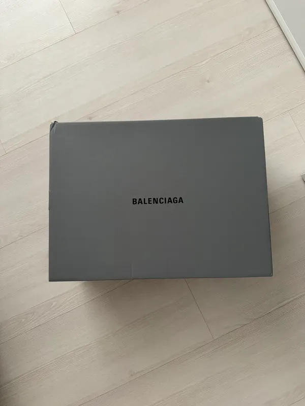 Balenciaga Runner white graffiti oyoq kiyimi 3