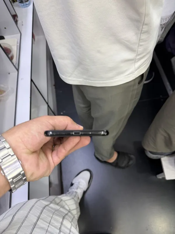 iPhone 7+ чёрный 128 ГБ 5 iPhone 7+ чёрный 128 ГБ 5