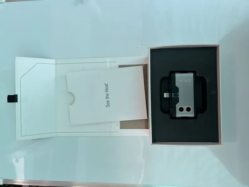 Тепловизор FLIR 1 Тепловизор FLIR 1