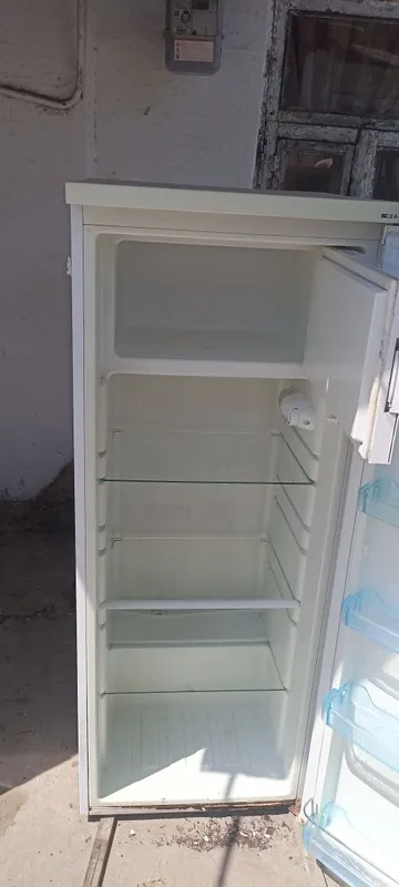 Продаю холодильник 1 Продаю холодильник 1