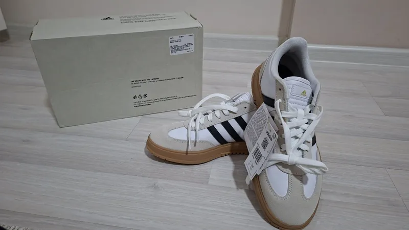 Продаются кроссовки "Adidas" (оригинал) — фото 1