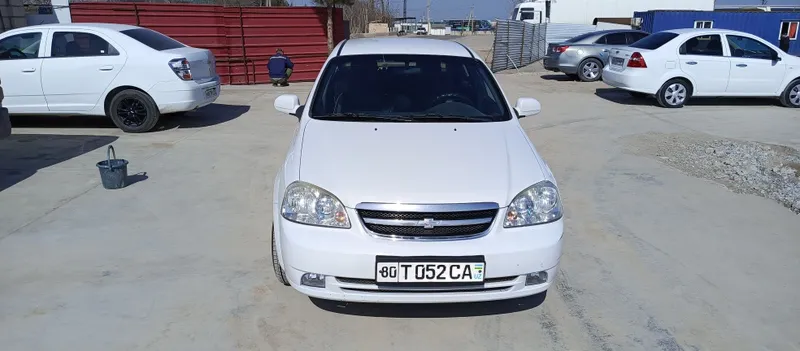 Лассети 1.8 2011