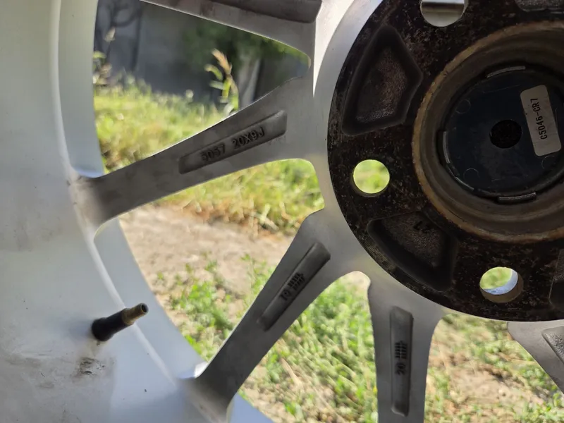 Diska sotiladi R20 vossen 7 Diska sotiladi R20 vossen 7