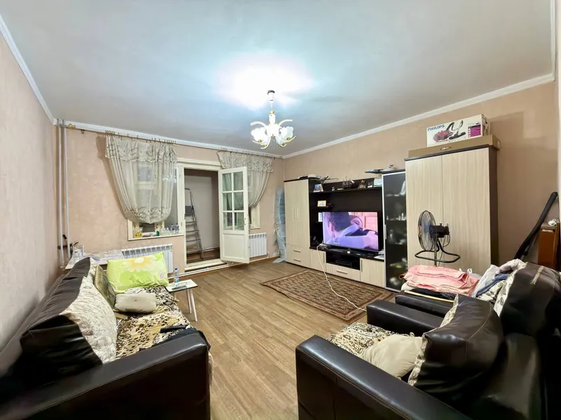 Продаётся 3-комнатная квартира, 70 м², 2/9, Шайхантахурский район 2