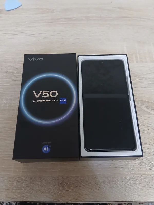 Vivo v50 12/256 2 Vivo v50 12/256 2