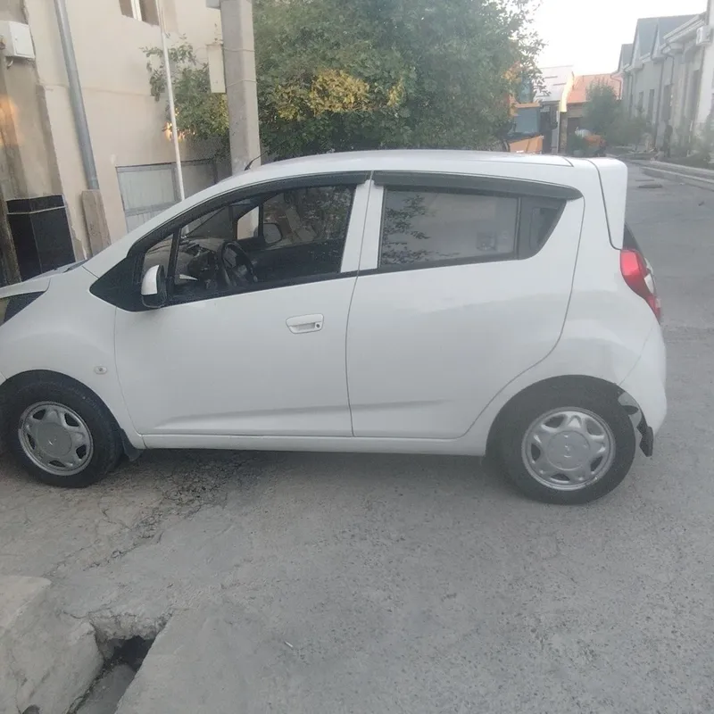 Spark sotiladi yili 2013 gazi bor 3