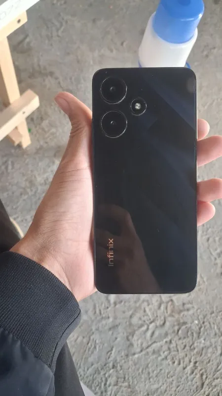 Infinix Hot 30i 2