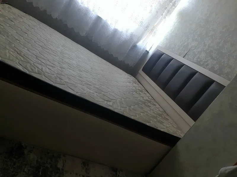Kravat 2lik + matras holati yaxshi narxi 1,500,000