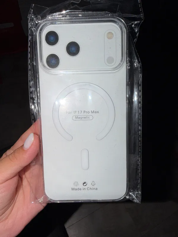Чехол iPhone 17 pro max Чехол iPhone 17 pro max