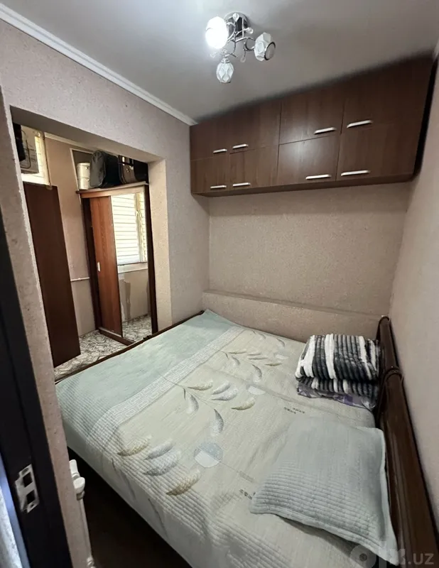 Продаю 2-комнатную квартиру, переделанную в 3 комнаты, 4/4 этаж, балкон 1,5×6. ТТЗ-2. 4