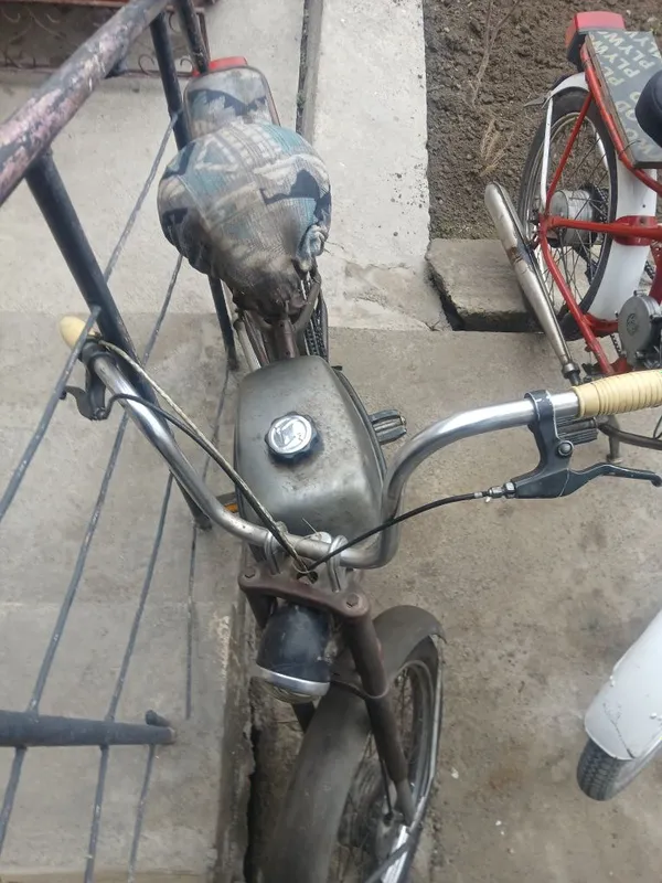 Motor miniski sotiladi 2 si xam 150kub 120km rasxoʻt 100/5litr Yo