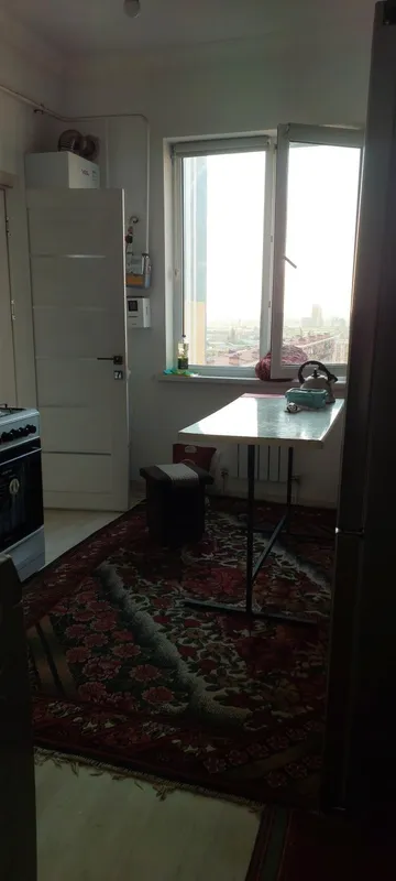 Sergeli 5 bekatga yaqin 2 xonali 3
