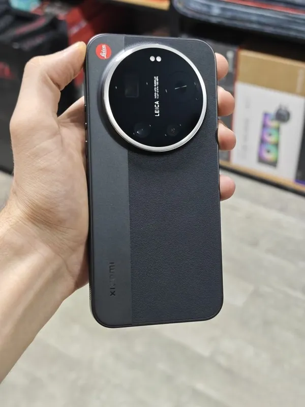 Xiaomi 17 ultra 16/512 4 Xiaomi 17 ultra 16/512 4
