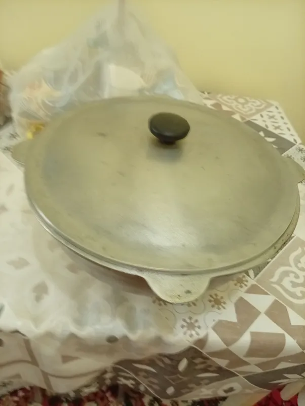 cho‘yan qozon, sovet davriga oid, deyarli yangi 3 cho‘yan qozon, sovet davriga oid, deyarli yangi 3