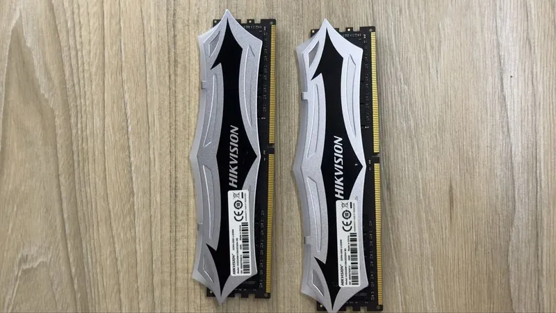 Hikvision Оперативная память 2x8gb 3200mhz 3 Hikvision Оперативная память 2x8gb 3200mhz 3