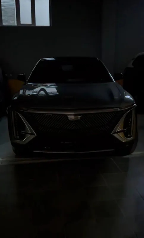 Cadillac Lyric ev электросамокат 1 Cadillac Lyric ev электросамокат 1