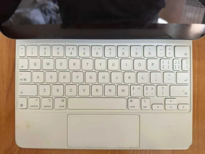iPad Pro 11″ M1 128 ГБ + Apple Pencil 2 + Magic Keyboard 1