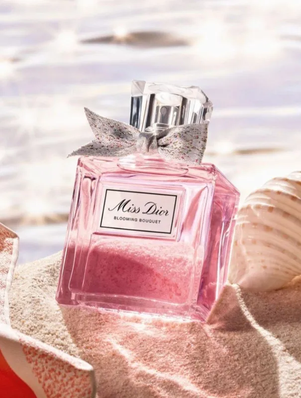 Miss Dior ayollar uchun nafis va jozibador atir 7 Miss Dior ayollar uchun nafis va jozibador atir 7