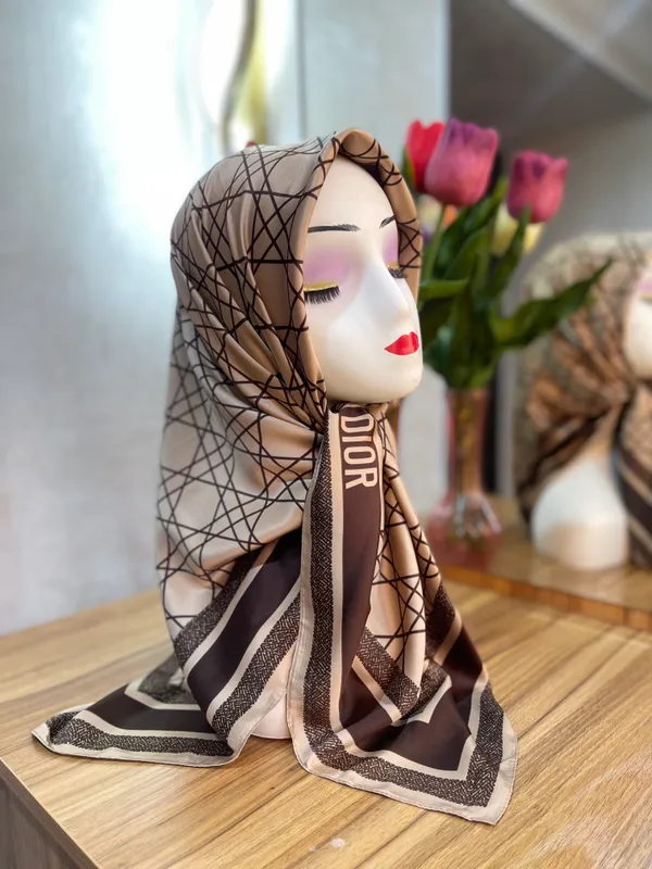 Платок Christian Dior 2