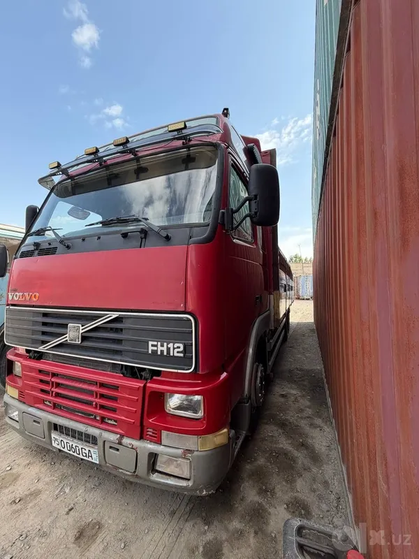 Продаётся Volvo, состояние хорошее, исправный, без недостатков, кузов 8 метров 1 Продаётся Volvo, состояние хорошее, исправный, без недостатков, кузов 8 метров 1