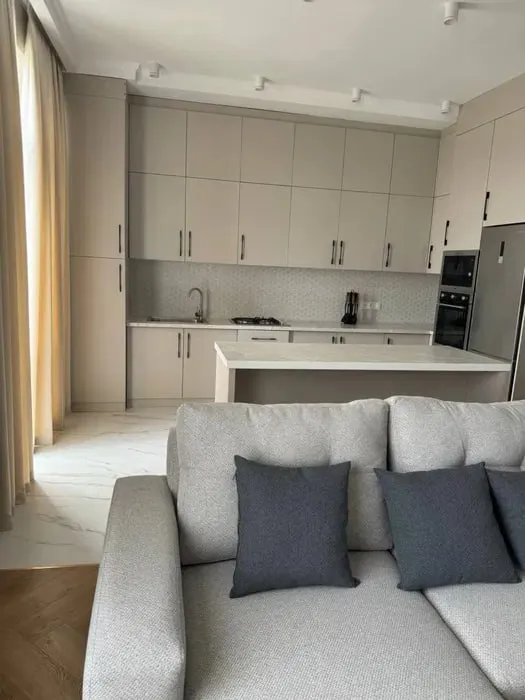 2-комн квартира, 91 м², 4/7 этаж, ЖК «Итальянский квартал» — фото 1
