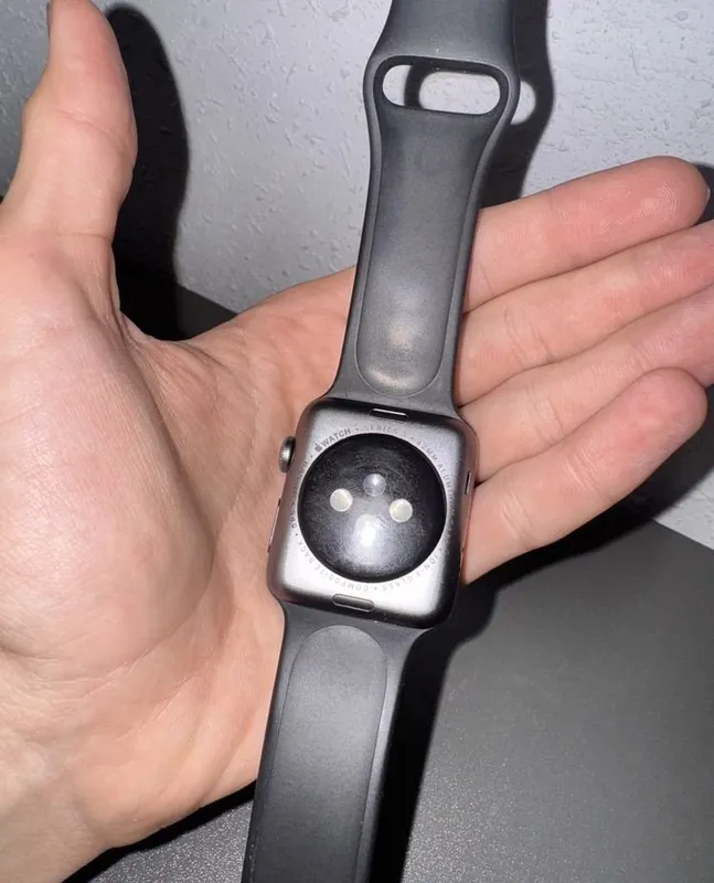 apple watch 3 s. 2 apple watch 3 s. 2