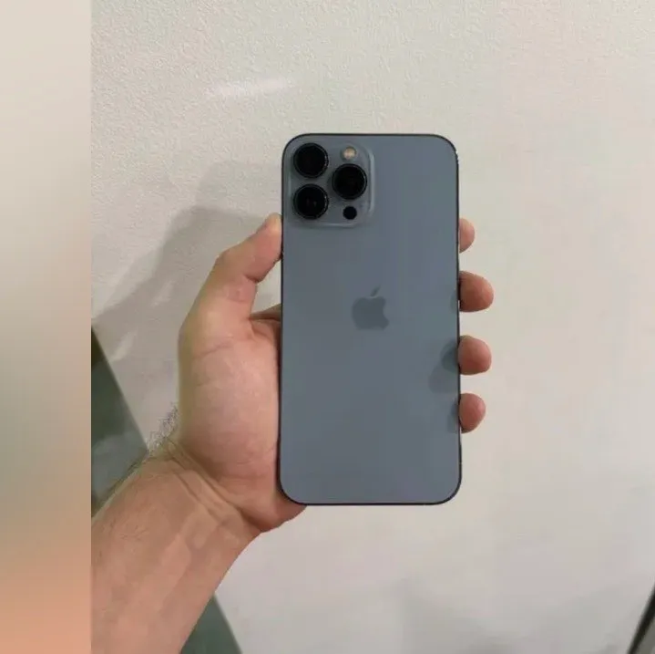 iPhone 13 Pro Max 2 iPhone 13 Pro Max 2