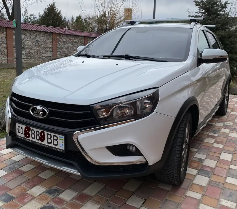 Lada Vesta SW cross 1.6 вариатор (2020)