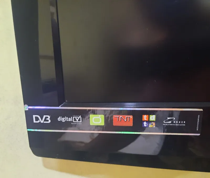 Срочно телевизор LG 2 Срочно телевизор LG 2