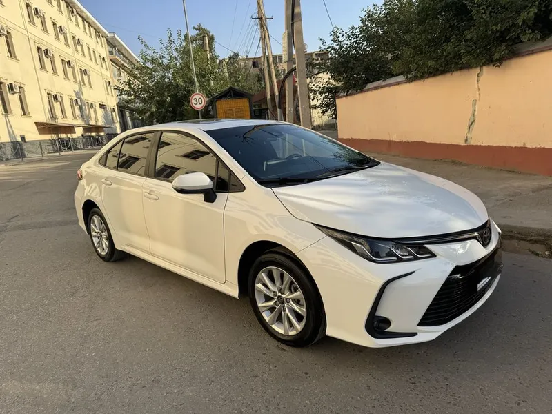 Tayota carolla 2023 1 Tayota carolla 2023 1