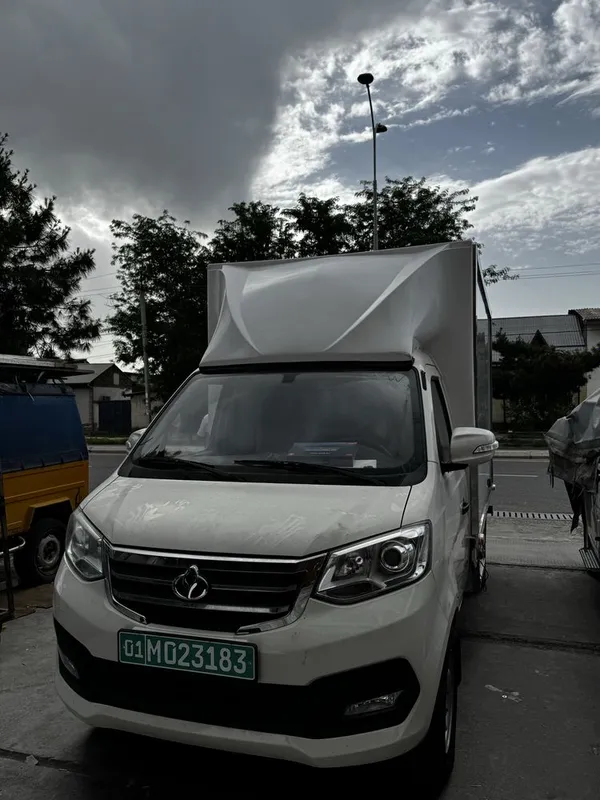 Changan T3 yuk avtomobili uchun korona vetrovik xizmati Changan T3 yuk avtomobili uchun korona vetrovik xizmati