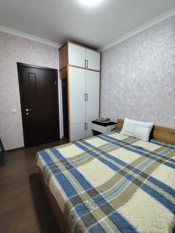 Сдается 3x комнатная квартира С обстановкой В горде Алмалыке — фото 1