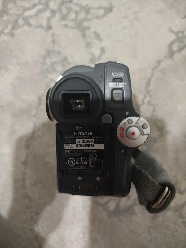 HITACHI Hitachi kamera ideal holatda 4 HITACHI Hitachi kamera ideal holatda 4